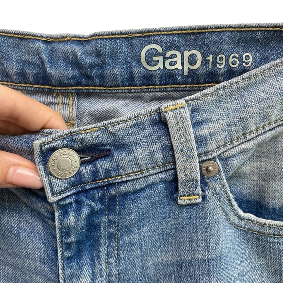 Gap 1969 Girlfriend Patch Drift Jeans In Light Indigo - Picture 4 of 13